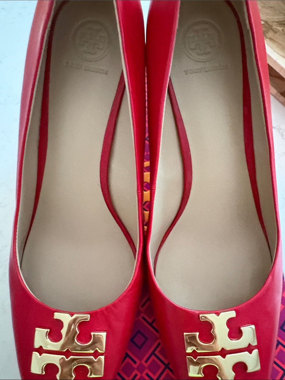 Tory Burch Red Leather Logo wedge heels - Picture 4 of 8